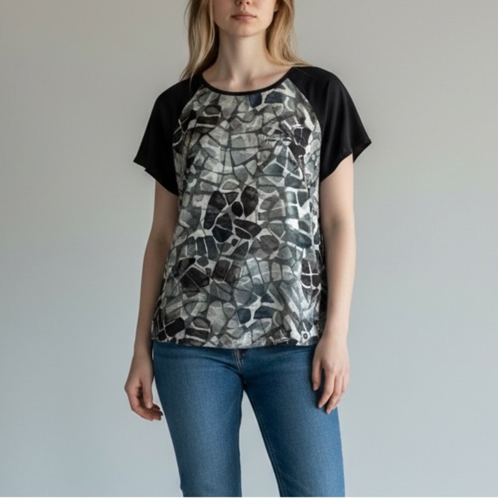 Simply Vera Mixed Media Blouse